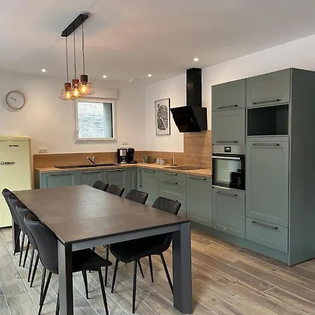 Semesterbostad La Girase *